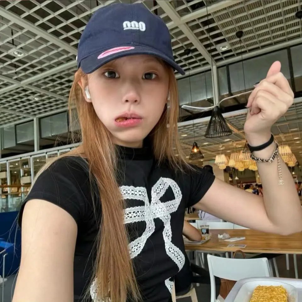 电波女与青春男